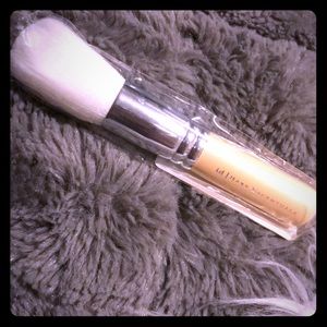 Bare Escentuals brighten and hydrate brush BNIB